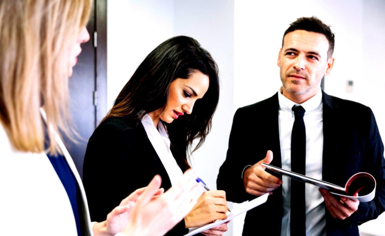 Session de formation en groupe sur le mindset financier